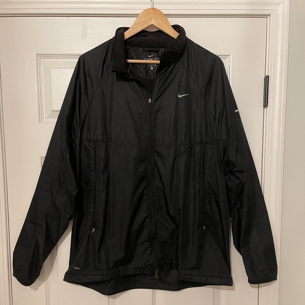 Mens XL Nike Dri-Fit black windbreaker jacket / running